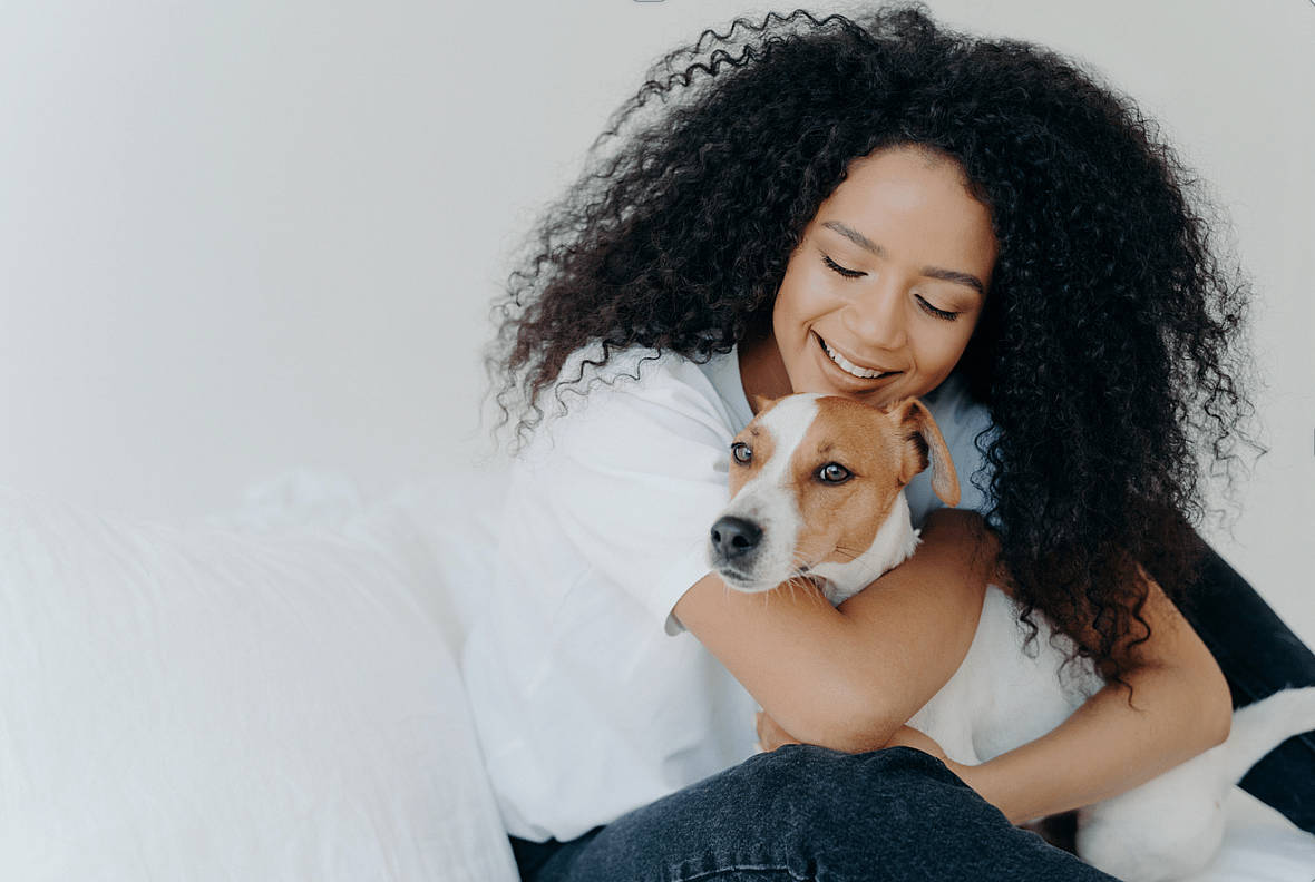 Do dogs like hugs