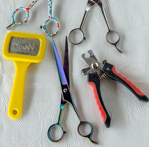 grooming tools