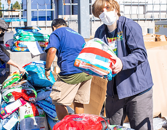 Can You Buy Dog Food with Food Stamps: Shelter give away dog food