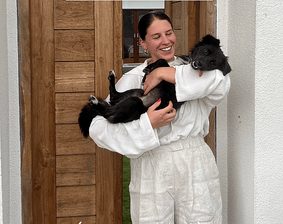 Woman Breaks Down in Tears Reuniting With Her Soul Dog After a Journey Across Continents