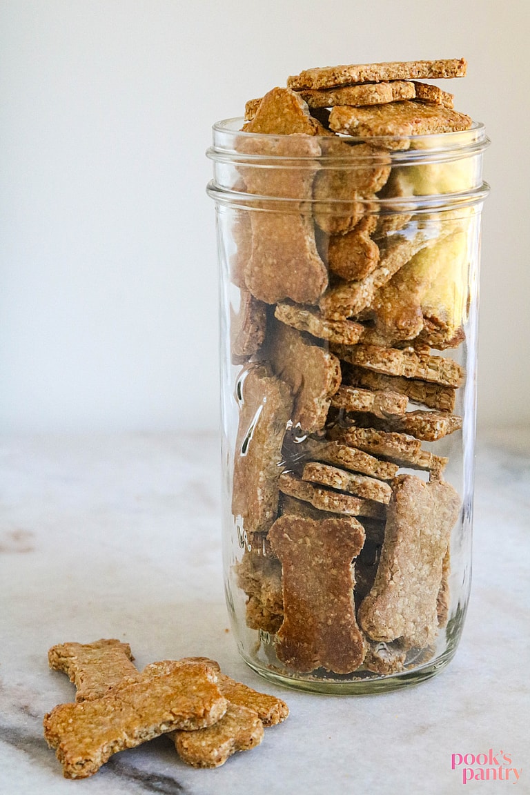 Banana, Peanut Butter & Oat Dog Biscuits