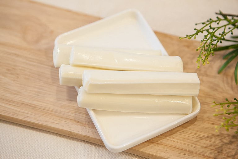 Can Dogs Eat Cheese?