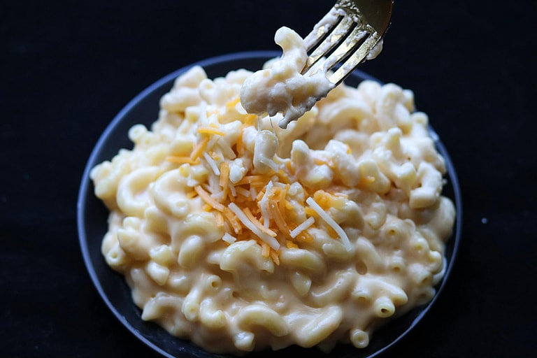 Can Dogs Eat Cheese?