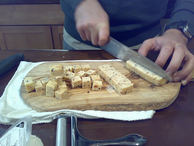 Can Dogs Eat Cheese?