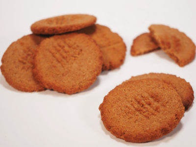 Peanut Butter Cookies For Shelter Dogs